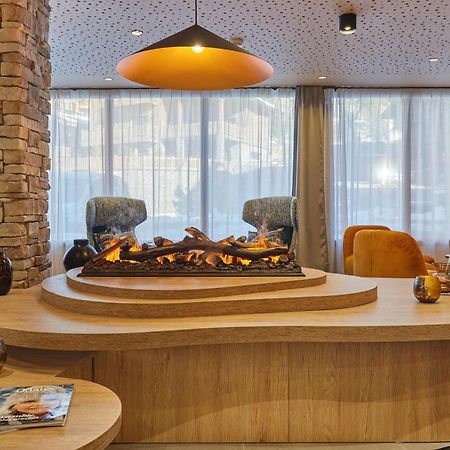 Residence Prestige Odalys Le Mont D'아론 외부 사진