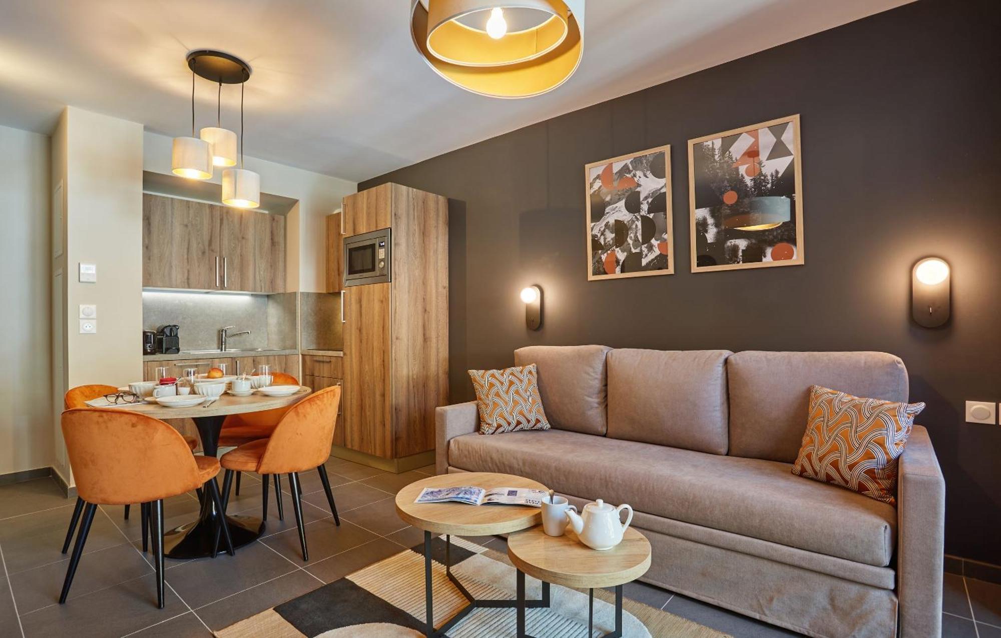 Residence Prestige Odalys Le Mont D'아론 외부 사진