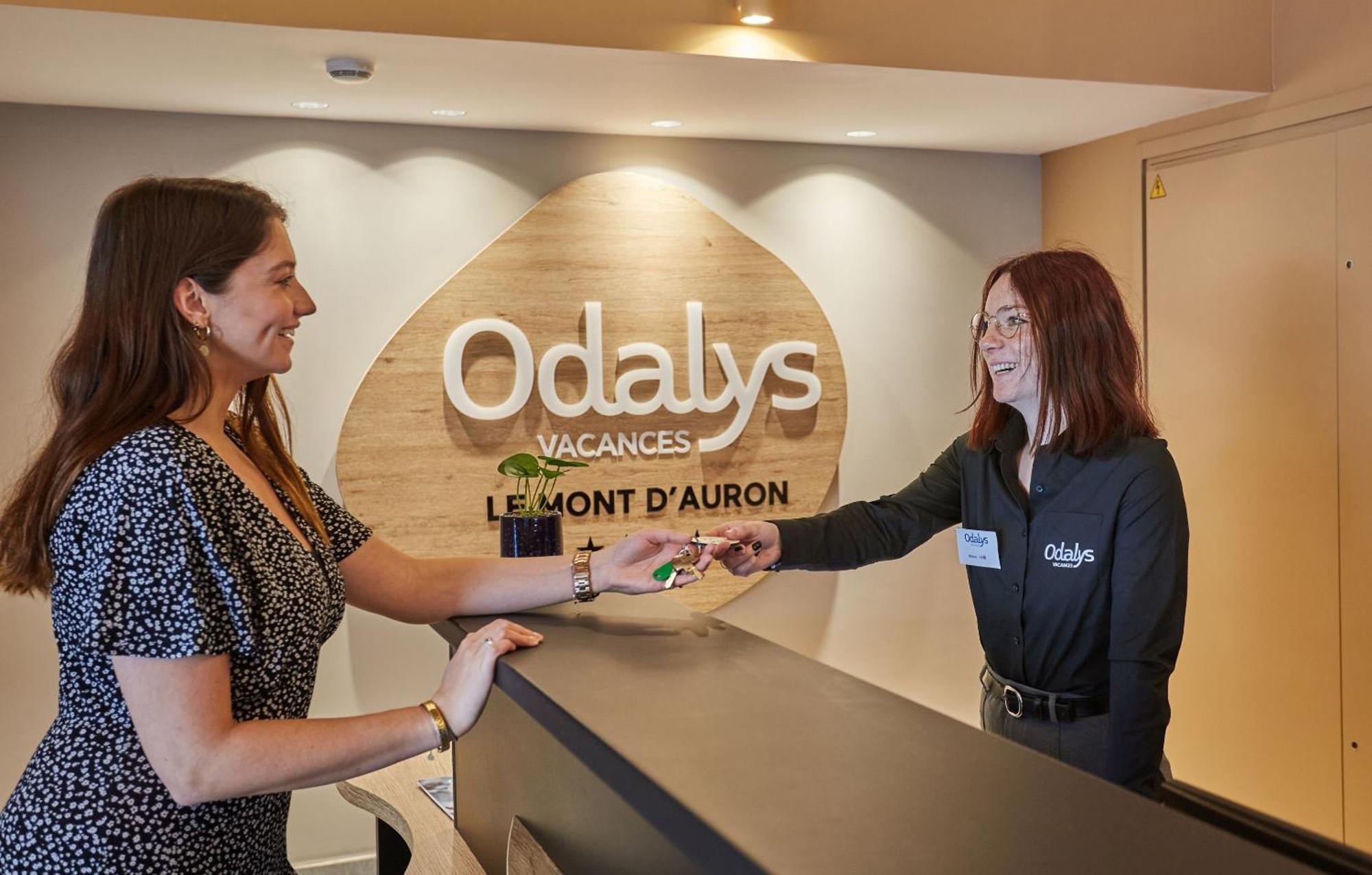 Residence Prestige Odalys Le Mont D'아론 외부 사진
