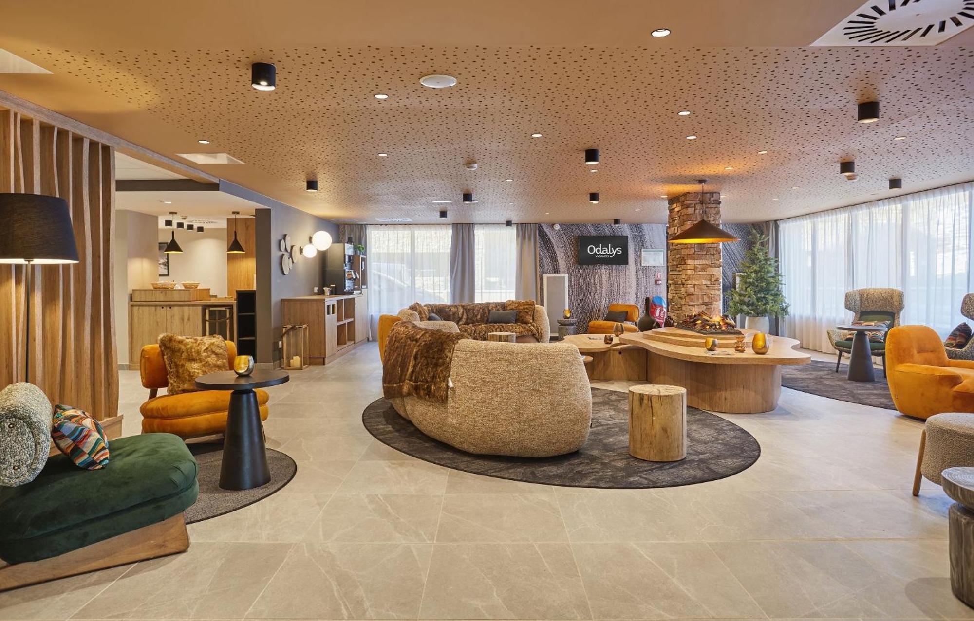 Residence Prestige Odalys Le Mont D'아론 외부 사진
