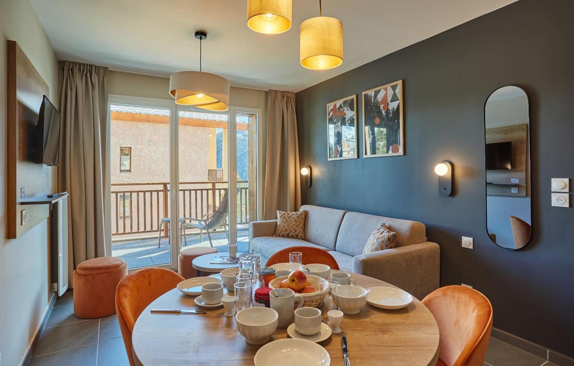 Residence Prestige Odalys Le Mont D'아론 외부 사진